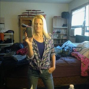 Meet your Posher, Henrietta